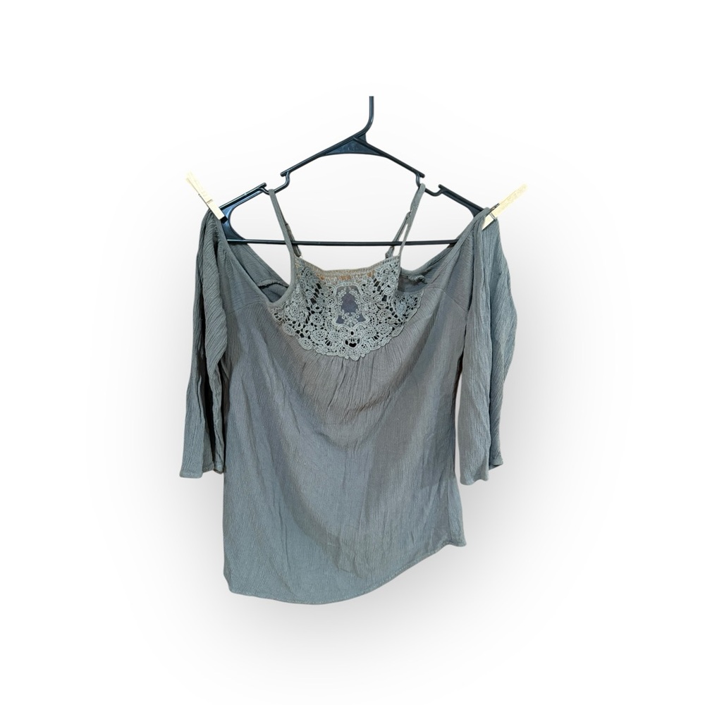 Maurices Dark green Lace Detail Cold Shoulder Blouse w/adjustable straps. - Picture 2 of 9